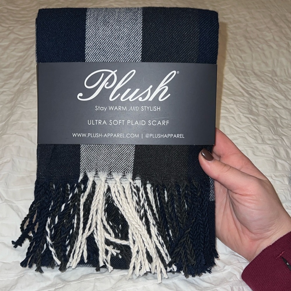 NWT Navy Scarf